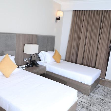 Th Bonroyal Hotel Addis Abeba Esterno foto