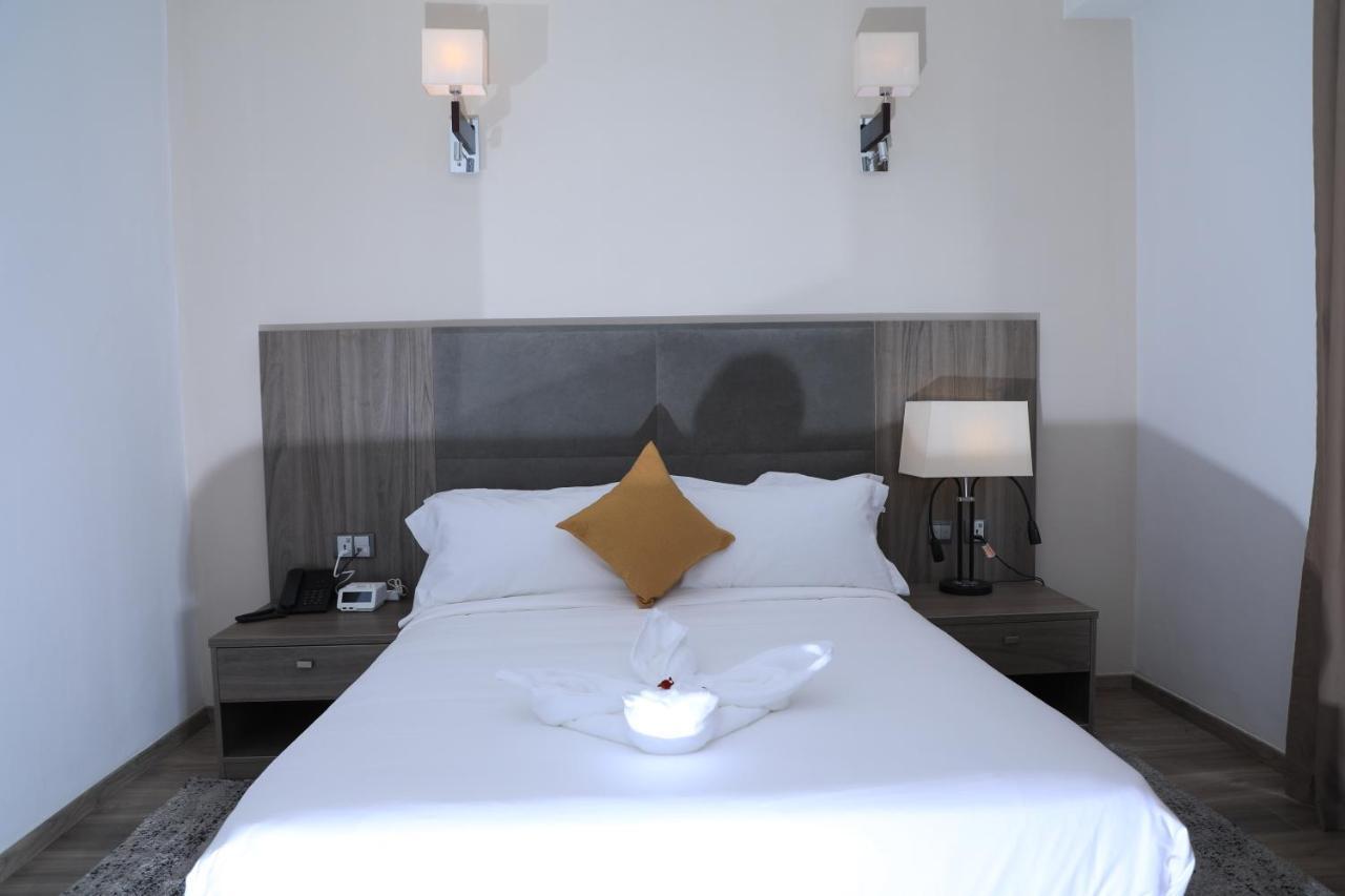 Th Bonroyal Hotel Addis Abeba Esterno foto