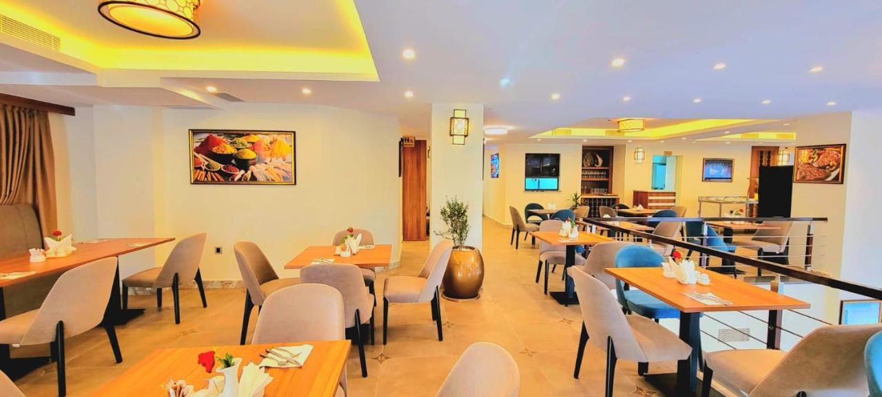 Th Bonroyal Hotel Addis Abeba Esterno foto