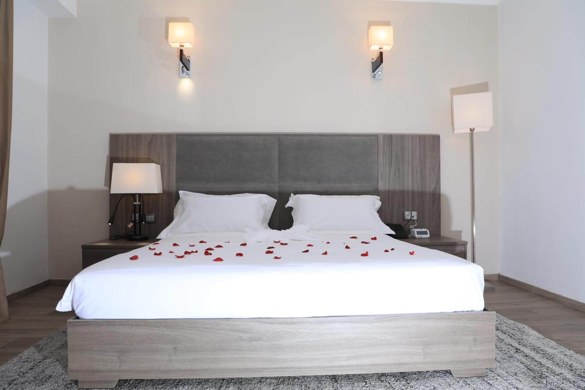 Th Bonroyal Hotel Addis Abeba Esterno foto